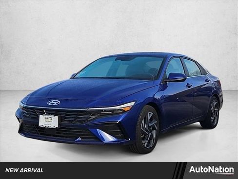 Used 2025 Hyundai Elantra Limited image 1