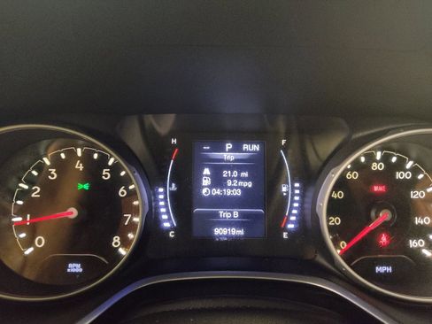 Used 2018 Jeep Compass Latitude w/ Cold Weather Group image 23