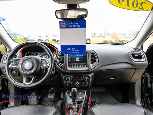 Used 2019 Jeep Compass Trailhawk w/ Cold Weather Group image 13