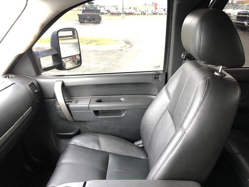 Used 2013 Chevrolet Silverado 2500 LT w/ Interior Plus Package image 21