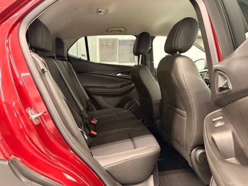 Used 2024 Buick Encore GX Preferred FWD image 9
