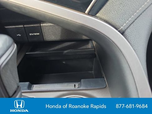 Used 2022 Toyota Camry SE FWD image 28