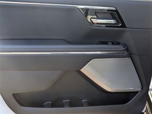 New 2025 GMC Sierra EV Denali image 22