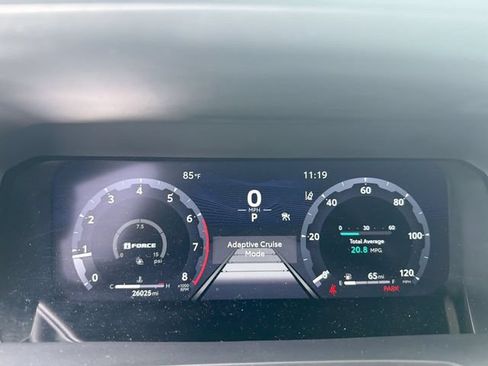 Used 2024 Toyota Tacoma TRD Off-Road AWD/4WD image 18