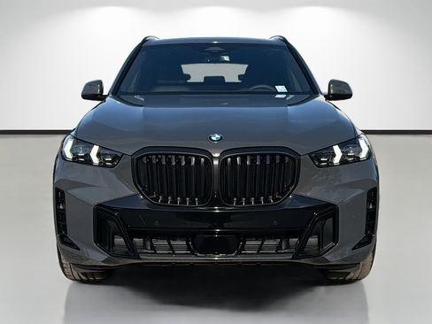 New 2026 BMW X5 xDrive40i w/ M Sport Package AWD/4WD image 8