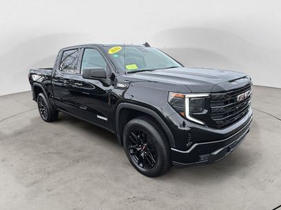 Used 2025 GMC Sierra 1500 Elevation