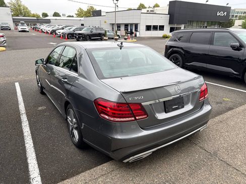 Used 2016 Mercedes-Benz E 350 4MATIC Sedan image 2