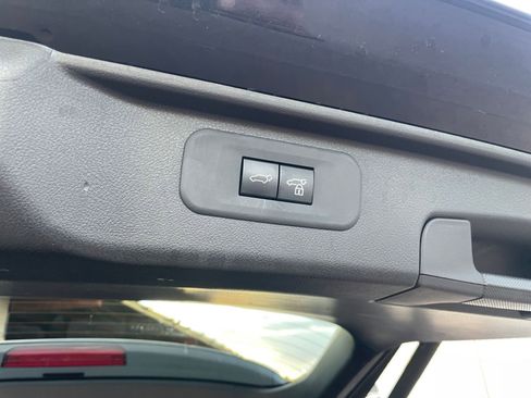 Used 2025 Toyota Grand Highlander FWD image 23