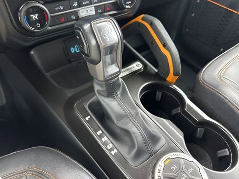 Used 2021 Ford Bronco Badlands image 15