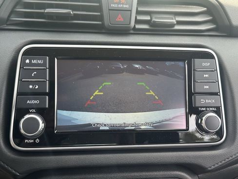 Used 2025 Nissan Versa S w/ Trunk Package image 4