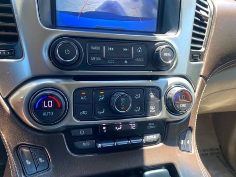 Used 2019 Chevrolet Suburban LT AWD/4WD image 21