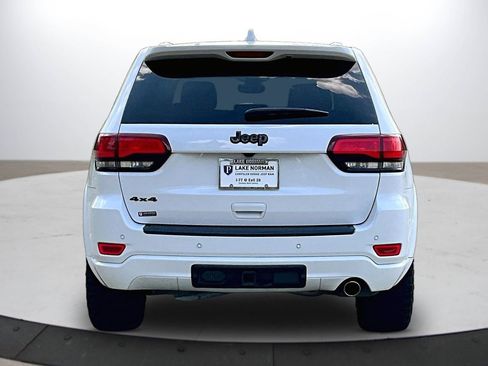 Used 2019 Jeep Grand Cherokee Altitude image 8