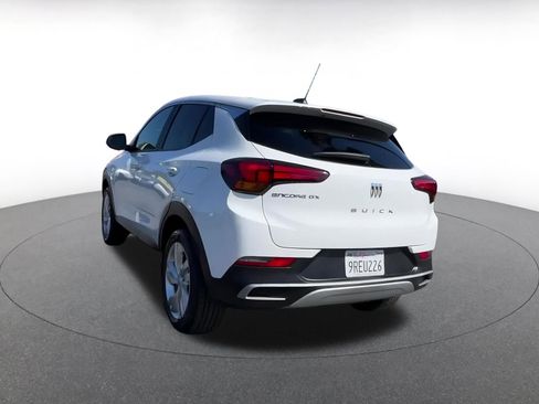 Used 2025 Buick Encore GX Preferred image 11