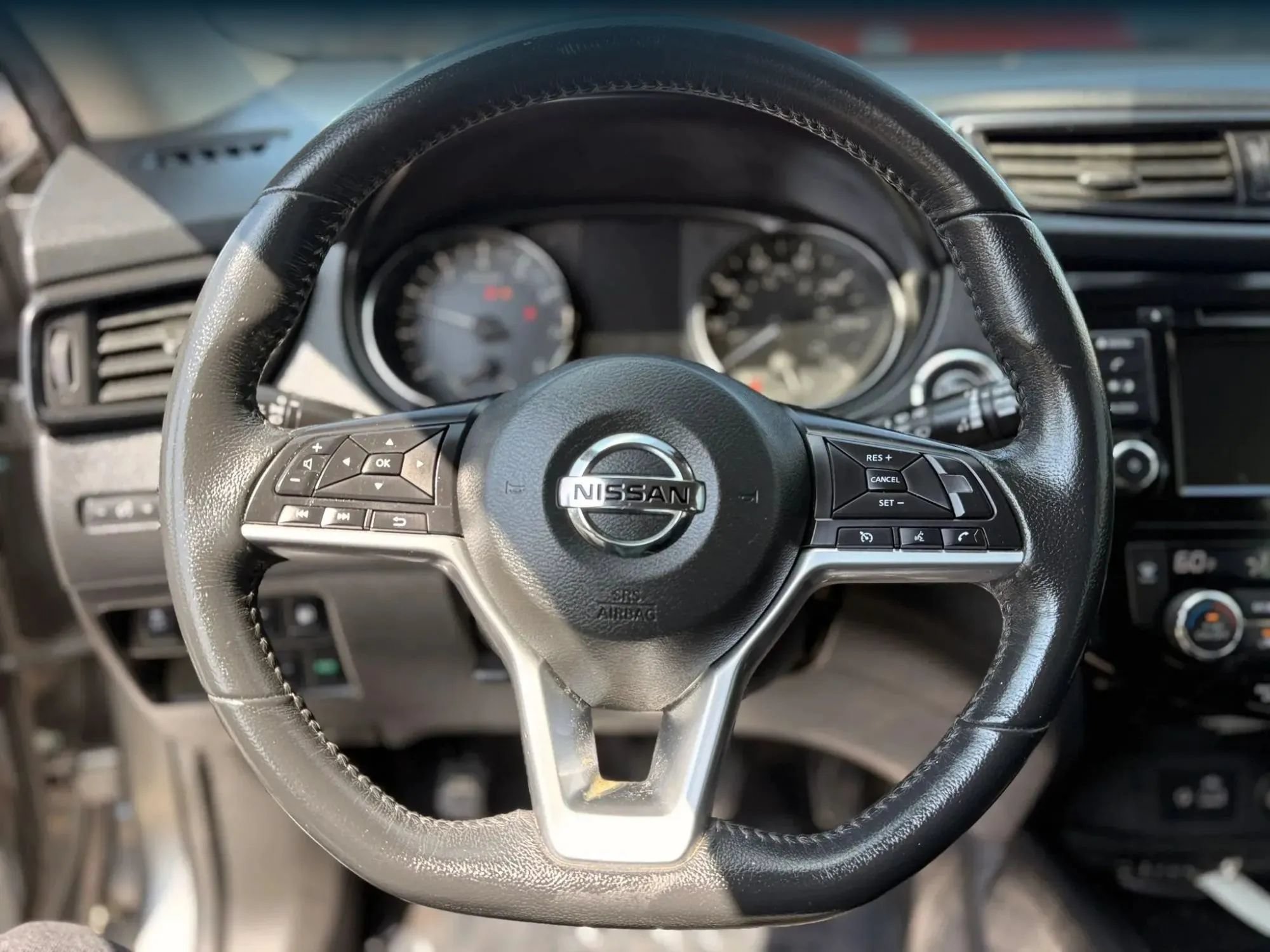 Used 2019 Nissan Rogue SV FWD image 24