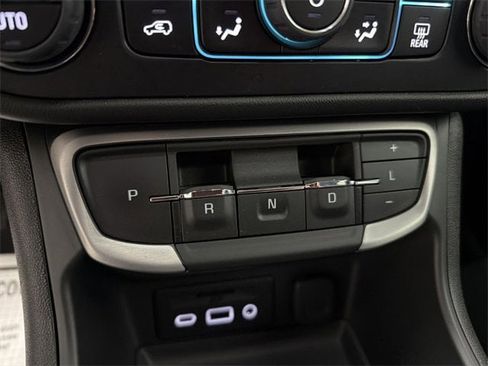 Used 2023 GMC Terrain SLT w/ Infotainment Package II image 49