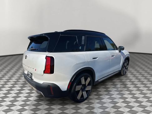 Used 2025 MINI Cooper Countryman S w/ Comfort Package Max image 3