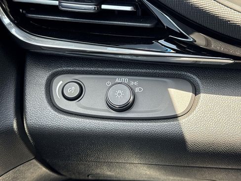 New 2026 Buick Envista Sport Touring w/ Convenience II Package FWD image 16