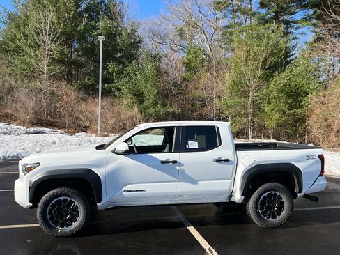 New 2026 Toyota Tacoma TRD Off-Road w/ TRD Off Road Premium Package image 2