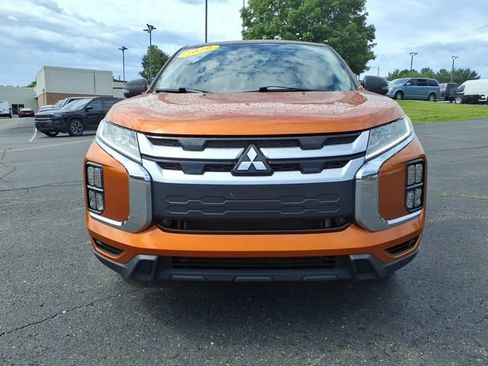 Used 2020 Mitsubishi Outlander Sport SE FWD image 2