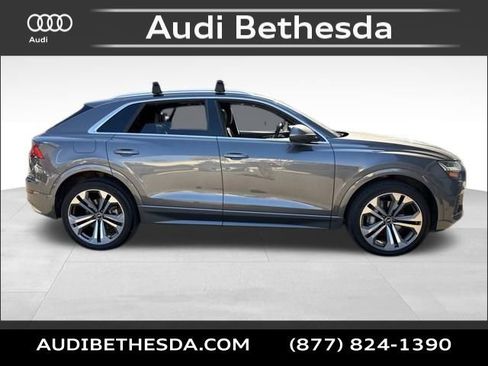 Used 2022 Audi Q8 Premium Plus image 8