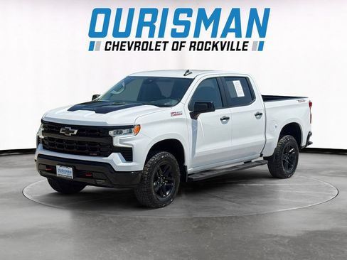 Used 2023 Chevrolet Silverado 1500 LT Trail Boss w/ Protection Package AWD/4WD image 2