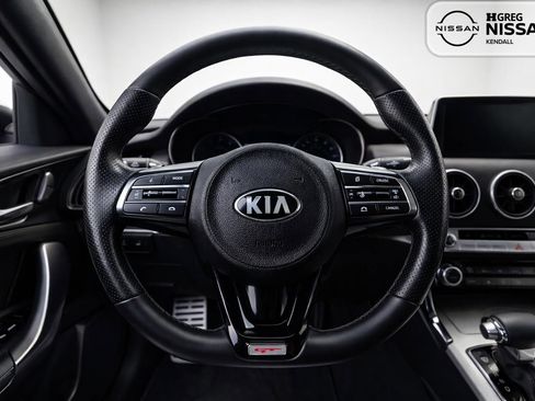 Used 2019 Kia Stinger GT1 AWD/4WD image 9