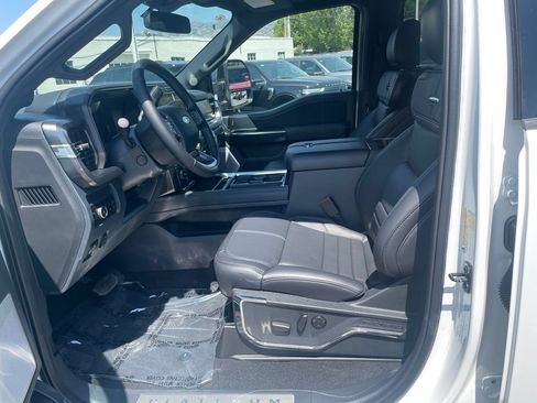 New 2026 Ford F450 Platinum w/ FX4 Off-Road Package AWD/4WD image 10