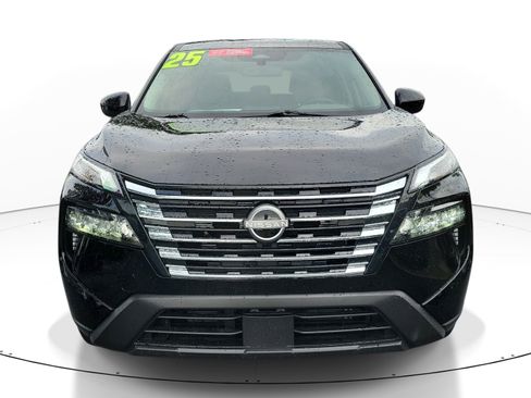 Certified 2025 Nissan Rogue SV FWD image 2