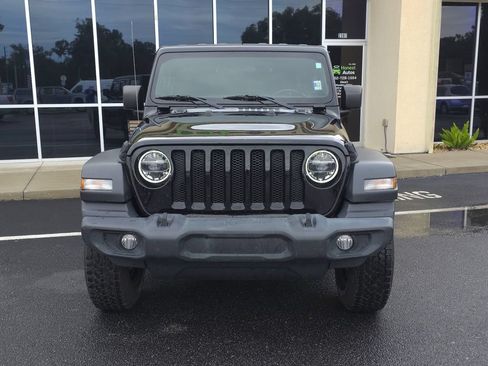 Used 2020 Jeep Wrangler Unlimited Sport AWD/4WD image 2