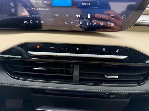 Used 2025 Buick Enclave Preferred w/ Trailering Package, 5000 lbs. image 17