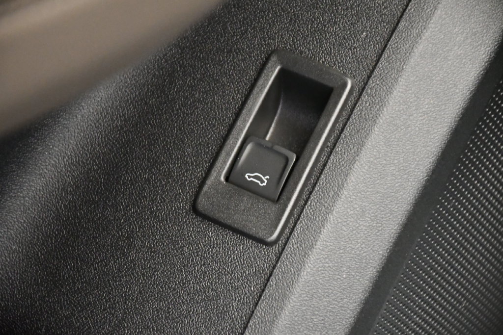 Used 2025 Audi Q5 Premium w/ Premium Plus AWD/4WD image 34