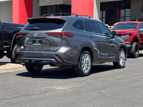 Used 2021 Toyota Highlander Limited FWD image 52