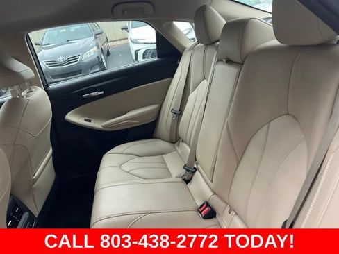 Used 2021 Toyota Avalon XLE w/ Carpet Mat Package (TMS) FWD image 13
