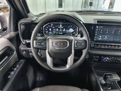 Used 2024 GMC Sierra 1500 SLT AWD/4WD image 19