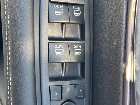 New 2026 Chrysler Pacifica Select image 22