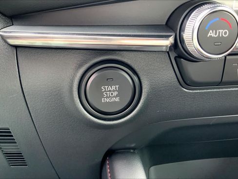 Used 2026 MAZDA MAZDA3 Carbon AWD/4WD image 30