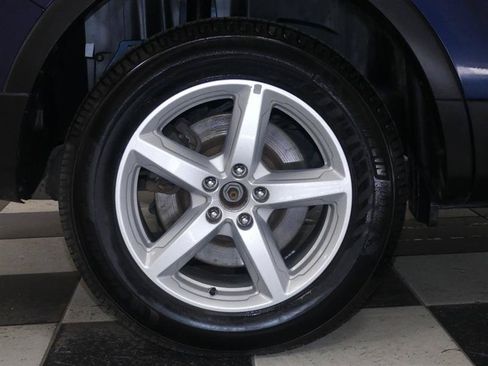 Used 2016 Ford Explorer XLT w/ Equipment Group 202A AWD/4WD image 34