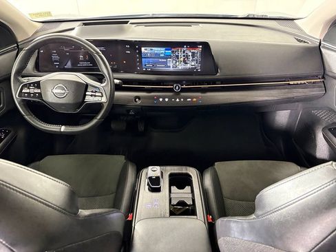 Used 2023 Nissan Ariya AWD image 30