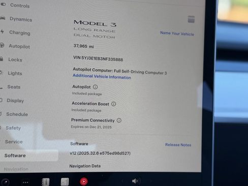 Used 2022 Tesla Model 3 Long Range image 48