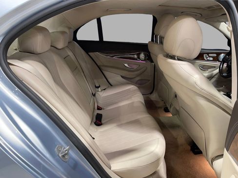 Used 2017 Mercedes-Benz E 300 4MATIC w/ Premium 1 Package image 36