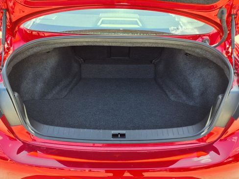 Used 2024 INFINITI Q50 Sensory image 10