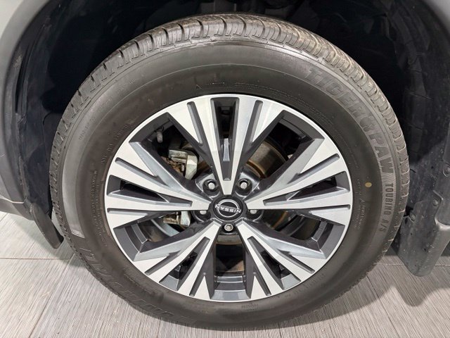 Used 2022 Nissan Rogue SV w/ SV Premium Package FWD image 22