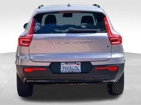 Used 2026 Volvo XC40 B5 Ultra w/ Climate Package image 7