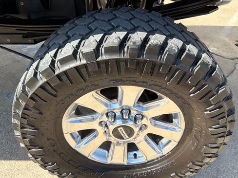 Used 2013 Ford F250 Lariat w/ Lariat Ultimate Pkg image 23