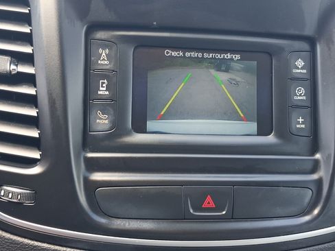 Used 2016 Chrysler 200 Limited FWD image 28