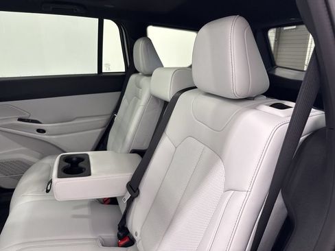 New 2026 Jeep Cherokee Limited AWD/4WD image 18