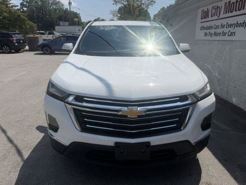 Used 2022 Chevrolet Traverse LT w/ LPO, Floor Liner Package AWD/4WD image 3