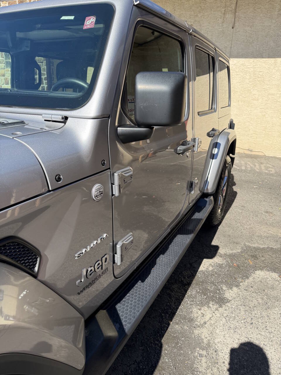 Used 2018 Jeep Wrangler Unlimited Sahara AWD/4WD image 19