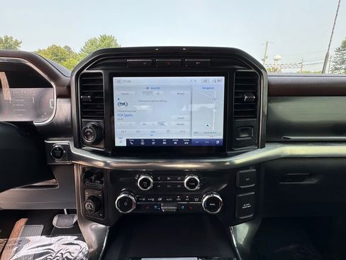 Used 2022 Ford F150 Lariat w/ Max Trailer Tow Package image 26