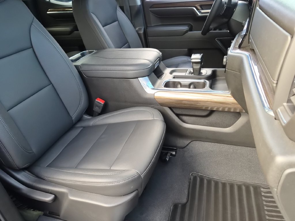 Used 2023 Chevrolet Silverado 1500 RST w/ Convenience Package II AWD/4WD image 28
